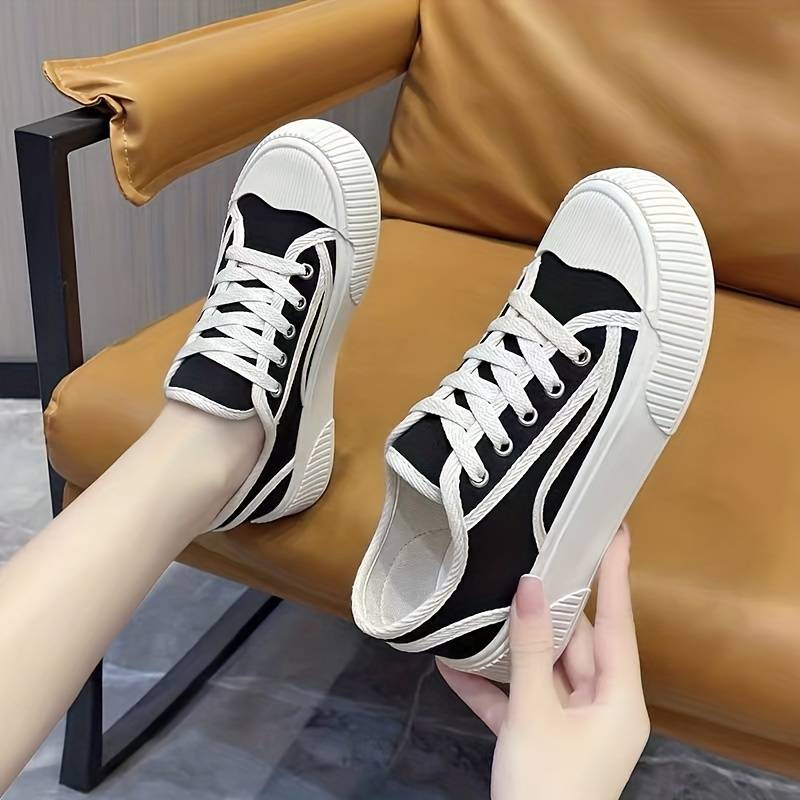 WOMEN'S CASUAL SPORT & FLAT ORTHOPEDIC SNEAKERS